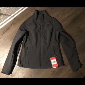 The North Face Women's windwall jacket
